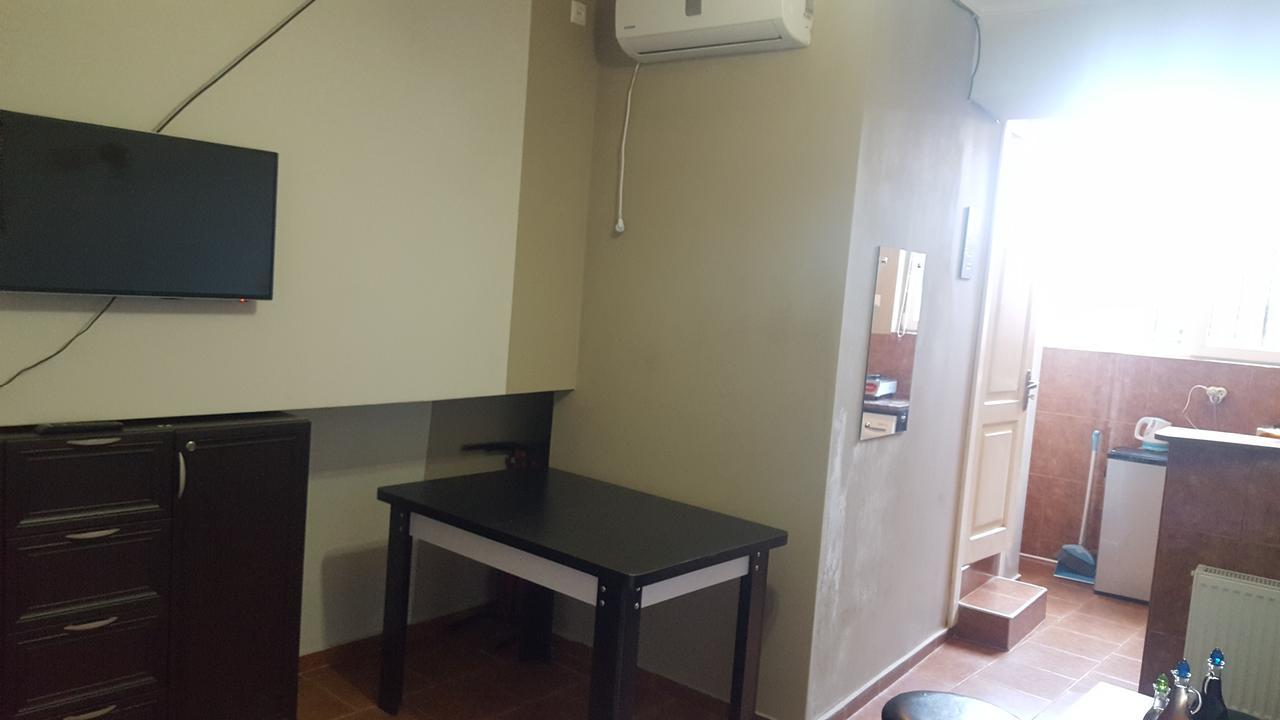Vazi Lägenhet Tbilisi Exteriör bild